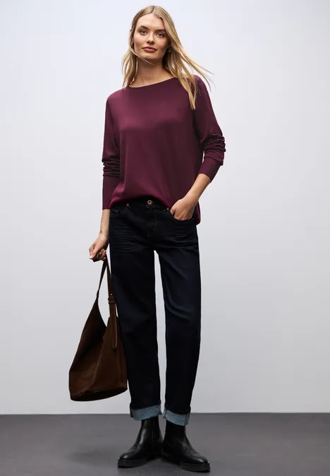Basic Pullover wildberry red