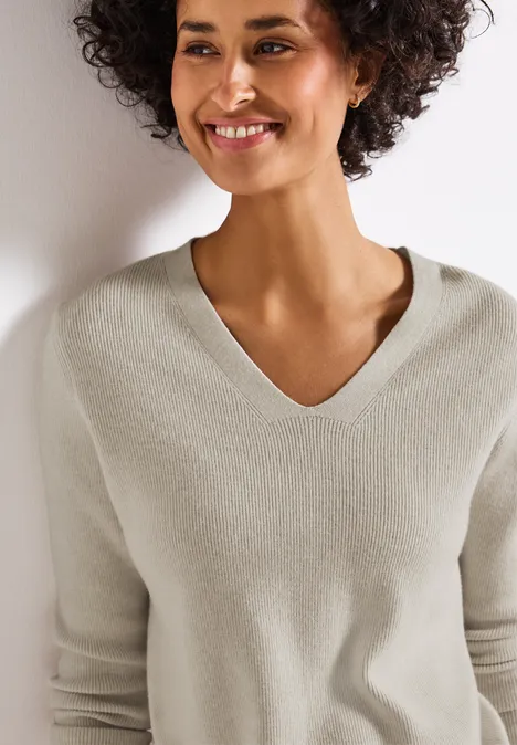 Basic V-Neck Pullover tusk cream mel.