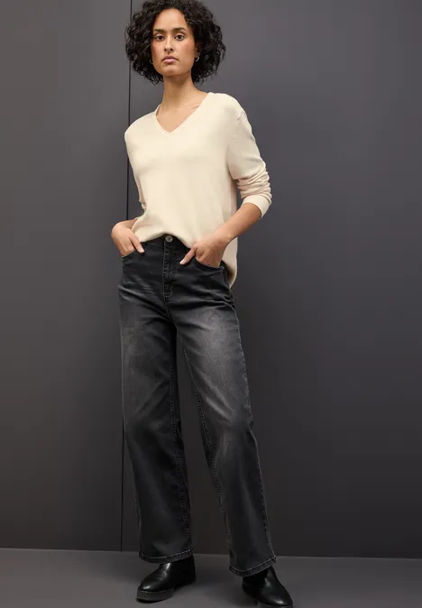 Pull douillet à col en V soft beige