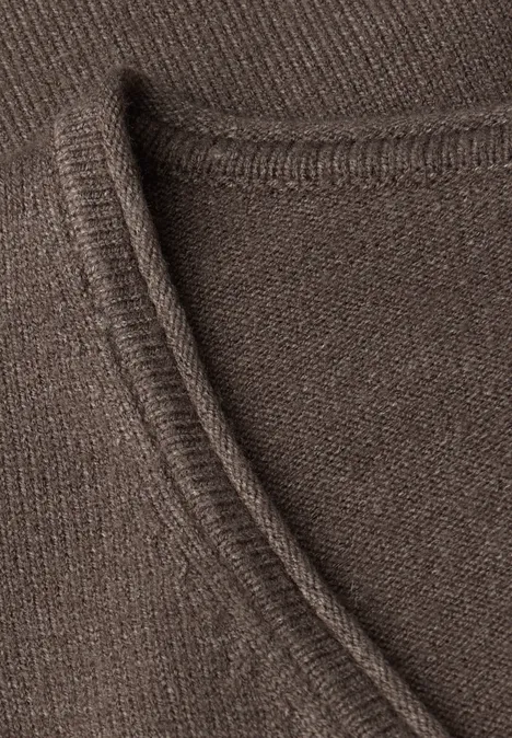 Pull douillet à col en V nomad brown mel.