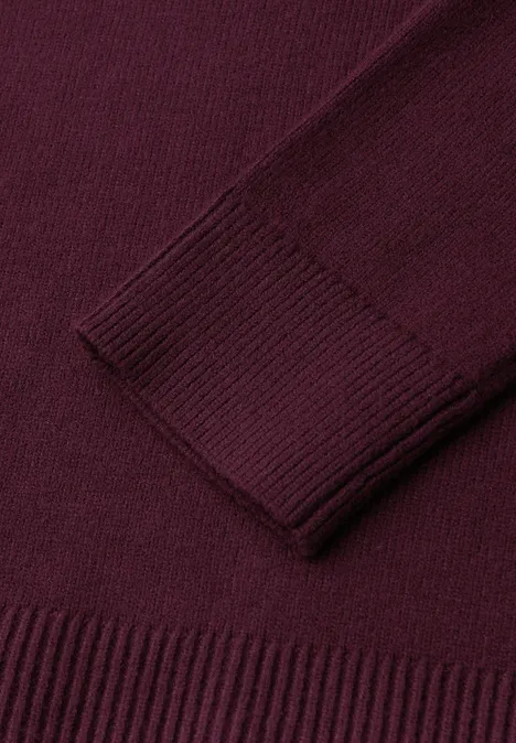 Kuscheliger V-Neck Pullover wildberry red