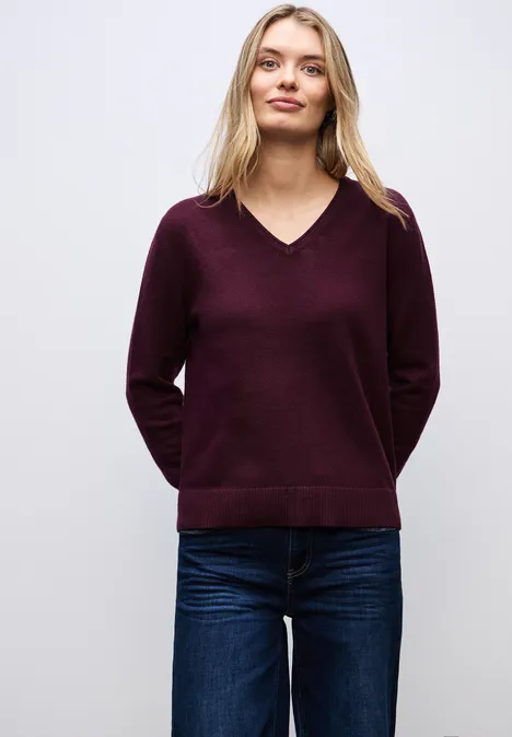 Kuscheliger V-Neck Pullover wildberry red
