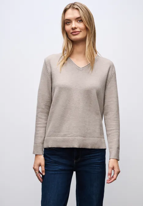 Kuscheliger V-Neck Pullover sandstone mocha mel.