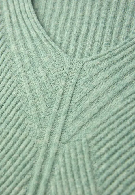 V-Neck Strukturpullover serene green mel.
