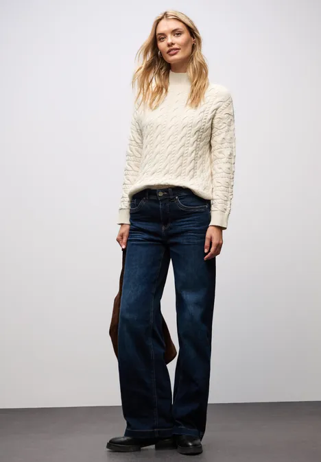 Pullover mit Zopfmuster soft beige