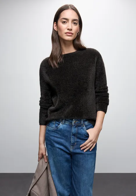 Federgarn Pullover darkest brown