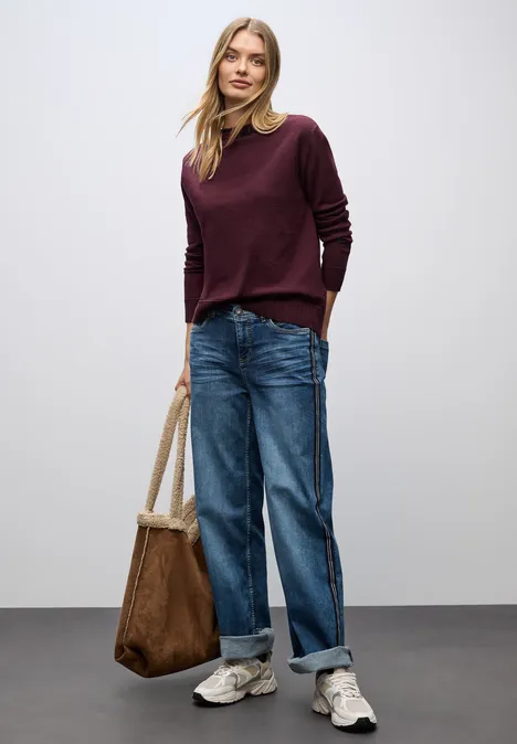 Basic Pullover wildberry red
