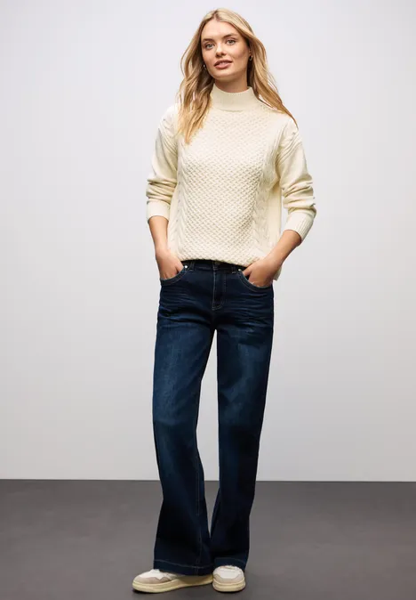 Pullover mit Zopfmuster soft beige