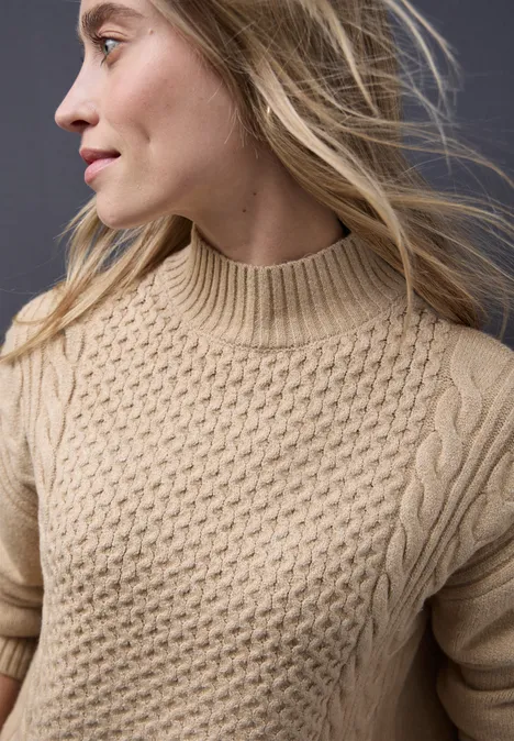 Pullover mit Strickmuster sanded beige Pullover mit Strickmuster sanded beige