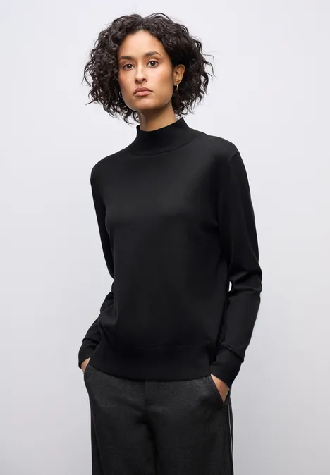 Pullover mit Turtleneck Black