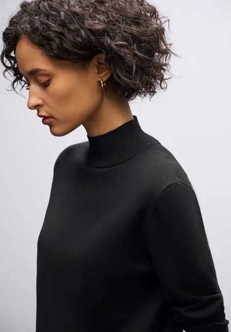 Pullover mit Turtleneck Black