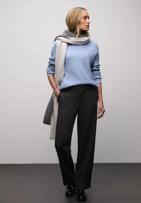 Trui met zachte structuur frosted blue mel.