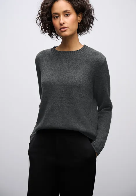 Trui met ronde hals gravel grey mel.