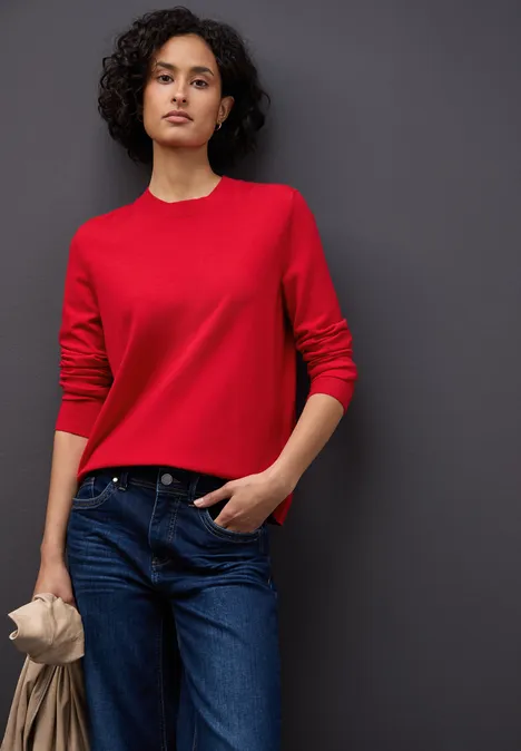 Kuscheliger Pullover racing red