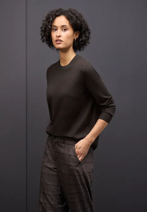 Kuscheliger Pullover darkest brown