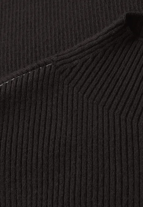Pullover in Rippstruktur darkest brown