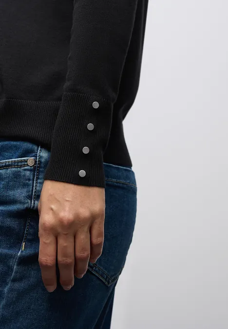 Pullover mit Knopfdetail Black