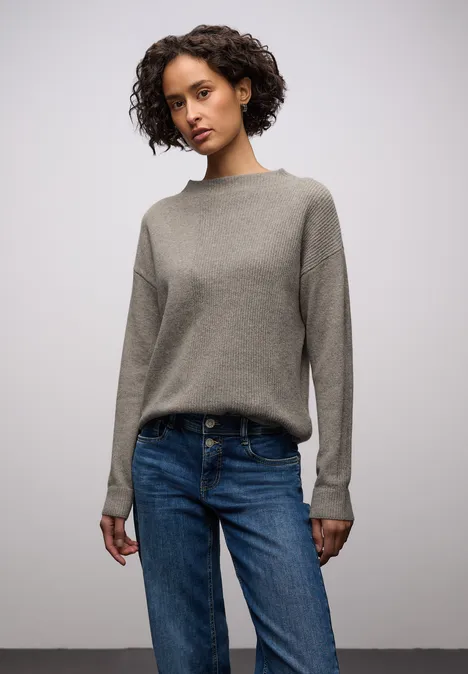 Pull à structure mixte muted mocha mel.