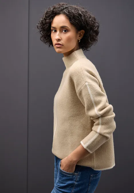 Pullover mit Kontrastdetails sanded beige mel.