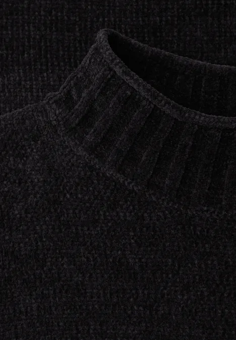 Softer Chenille Pullover Black