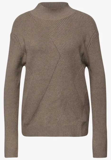 Pull structuré douillet light terra mocha mel.