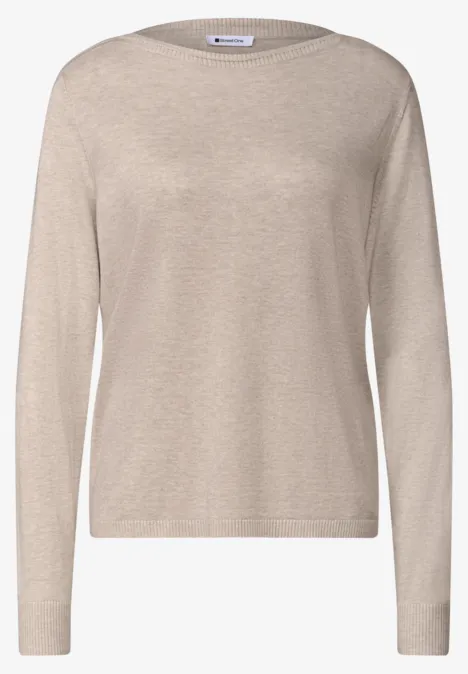 Basic Pullover mit U-Boot-Ausschnitt clay sand mel. Schlichter beiger Feinstrickpullover mit Rundhalsausschnitt und langen Ärmeln.
