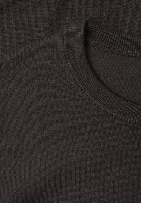 Kurzarm Pullover mit Rundhals in Unifarbe black coffee Schwarzer Pullover mit Rundhalsausschnitt aus feinem Material