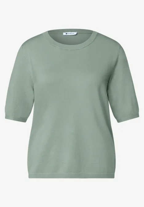 Kurzarm Pullover mit Rundhals in Unifarbe eucalyptus green Ein schlichtes, mintgrünes Kurzarm-Shirt mit rundem Ausschnitt.