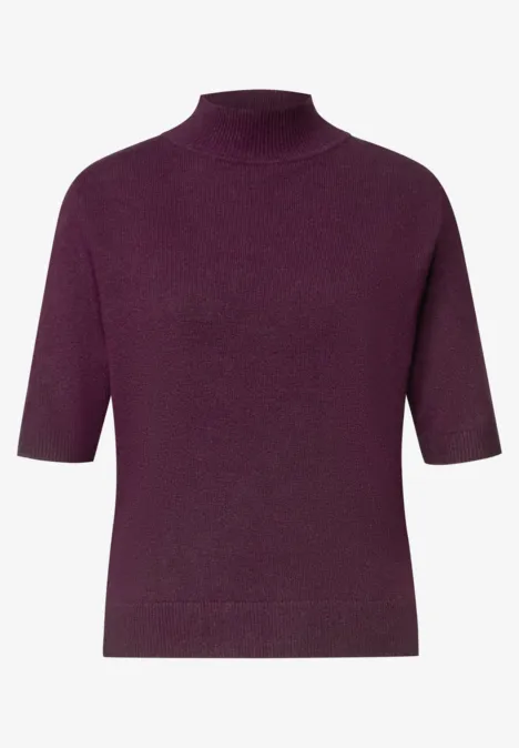 Kurzarm Pullover mit Turtle Neck berry maroon mel. Dunkelvioletter Kurzarm-Strickpullover mit hohem Stehkragen.