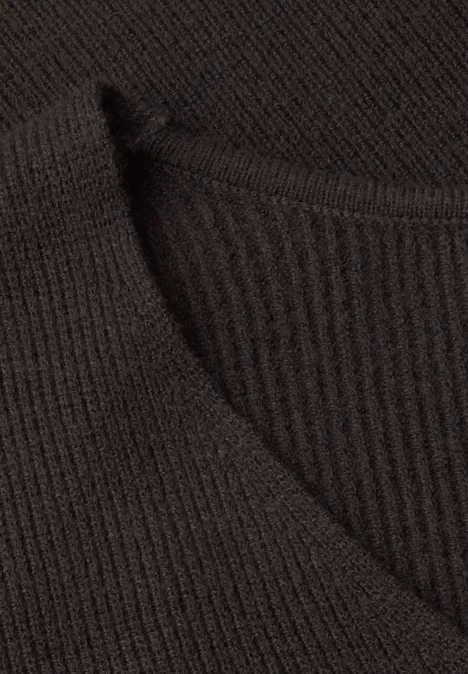 Langarm Pullover mit V-Ausschnitt black coffee Nahaufnahme eines schwarzen Strickstoffs mit feinem Rippmuster.