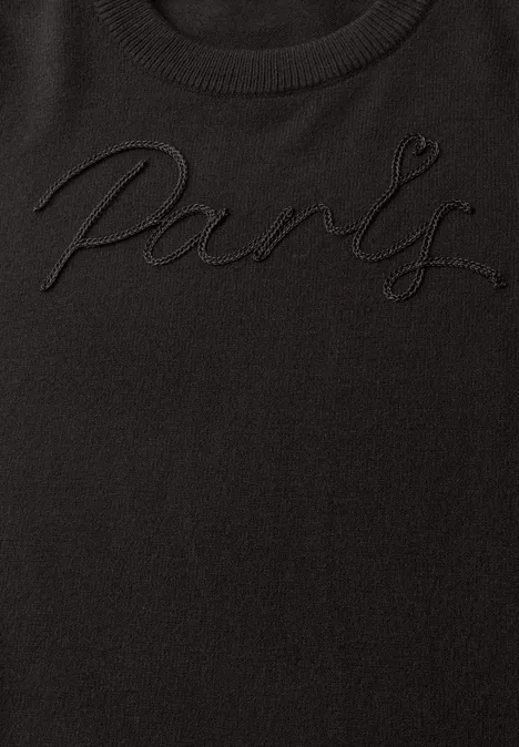 Pullover mit Emboidery Wording black coffee Schwarzes T-Shirt mit dem in schwarzer Stickschrift geprägten Schriftzug 'Paris'