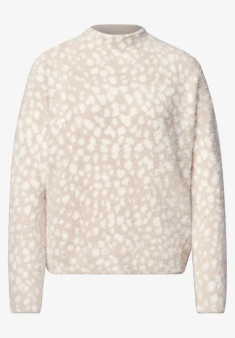 Pull en laine fine à motif jacquard clay sand Beiger Pullover mit rundem Ausschnitt und zartem weißem Fleckenmuster.