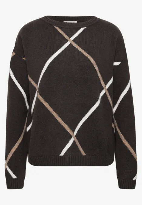 Pullover mit Boat Neck und Intarsien-Muster black coffee mel. Dunkler Strickpullover mit weißen und beigen diagonalen Streifen, Rundhalsausschnitt und langen Ärmeln