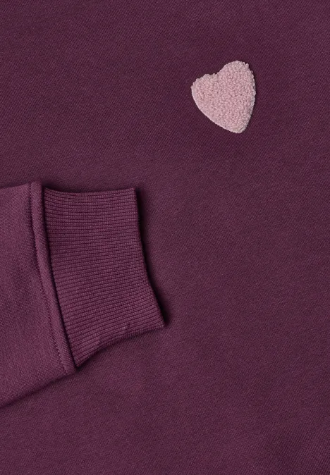 Loose Fit Sweatshirt mit Patch Detail berry maroon Violetter Sweatshirt-Ärmel mit Rippbündchen und rosa Herz-Applikation auf weichem Stoff