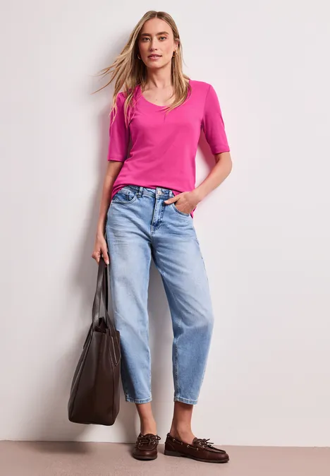 T-shirt basique avec col en V en couleur unie magenta dream