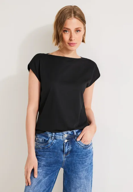 Shirt mit U-Boot Ausschnitt Black