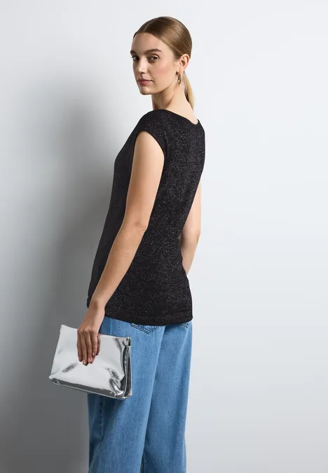 T-Shirt mit Herzausschnitt Black T-Shirt mit Herzausschnitt Black