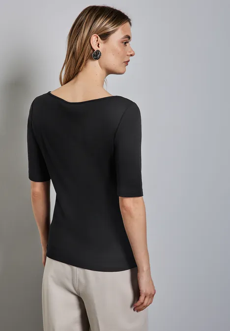 T-Shirt in Unifarbe Black