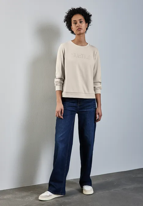 Shirt mit Wording-Stickerei smooth sand beige