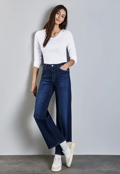Shirt mit gerundetem V-Neck White