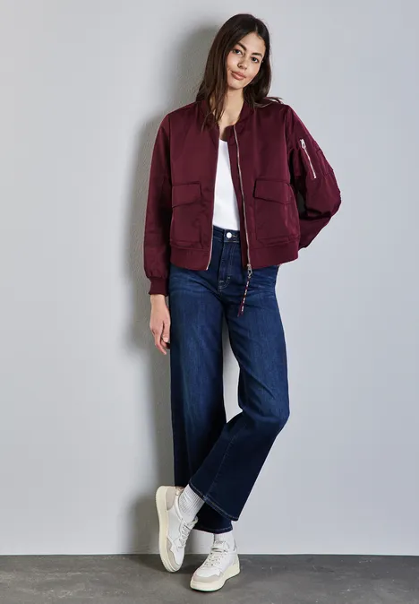 Shirt mit gerundetem V-Neck White