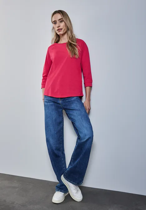 Shirt in Unifarbe power berry