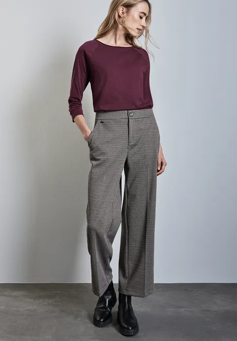 Shirt in Unifarbe mulberry red