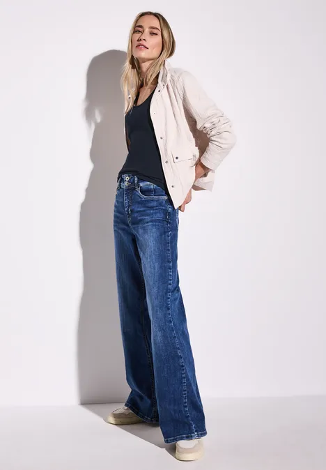 Basic Top in Unifarbe deep blue
