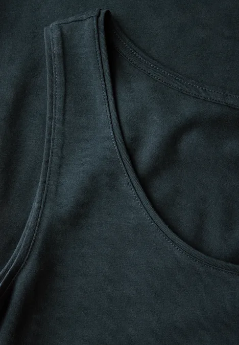 Basic top in effen kleur hunter green