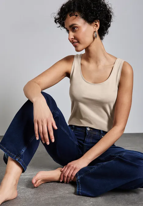 Basic Top in Unifarbe cotton beige