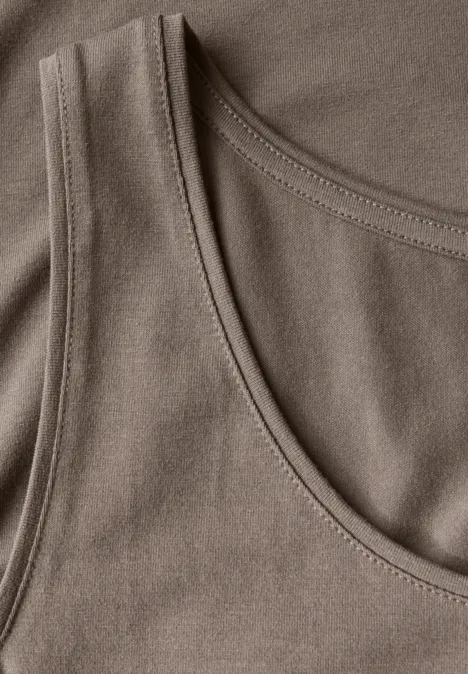 Basic Top in Unifarbe dark tumbled beige