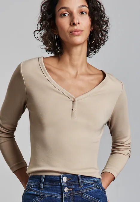 Shirt mit Knopfdetail cotton beige