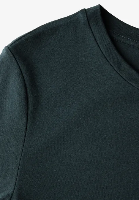 Basic T-Shirt in Unifarbe hunter green