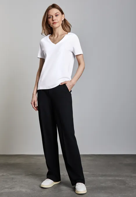 Basic V-Neck Shirt White